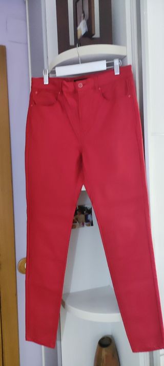 Pantalón de polipiel 