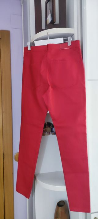 Pantalón de polipiel 