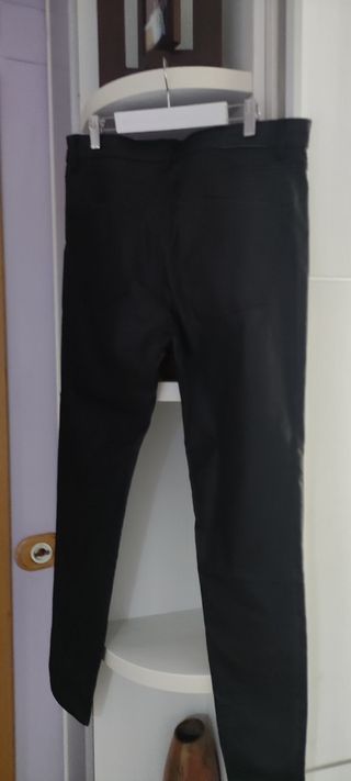Pantalón de polipiel