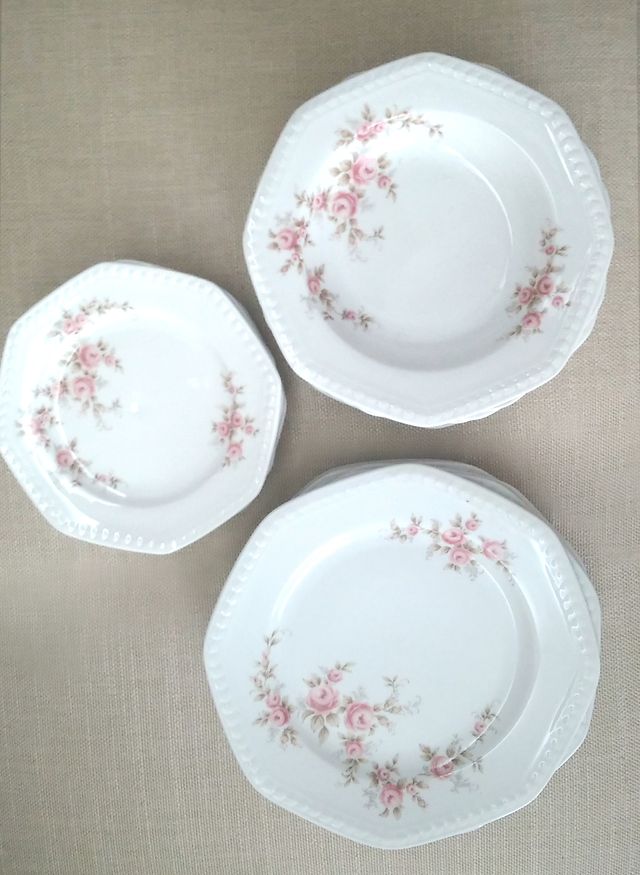 Set piatti in porcellana fine SW e 1 vassoio