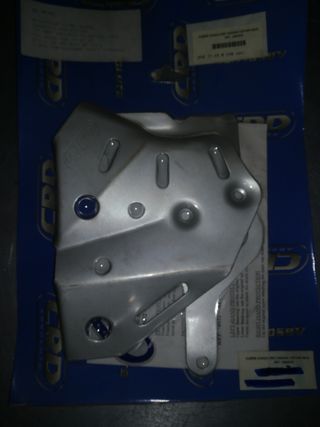 Cubre chasis honda yzf/wr 98-02 aluminio