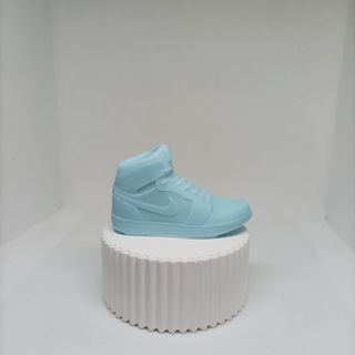 Candela Scarpa Nike in cera di soia 