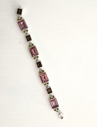 Pulsera con piedras de cristal. Chic