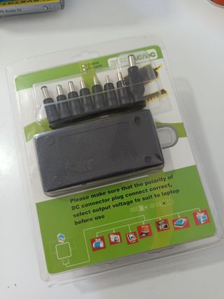 Cargador universal de portátii y +