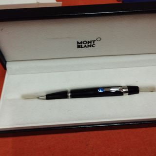 Bolígrafo Montblanc con zafiro
