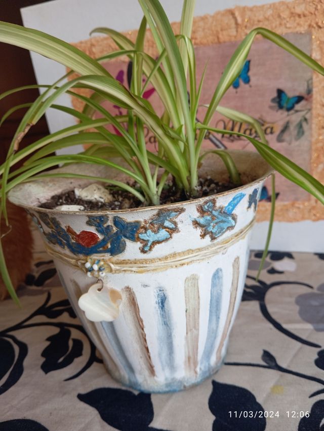 Maceta artesanal pintada malamadre Nacar piedra