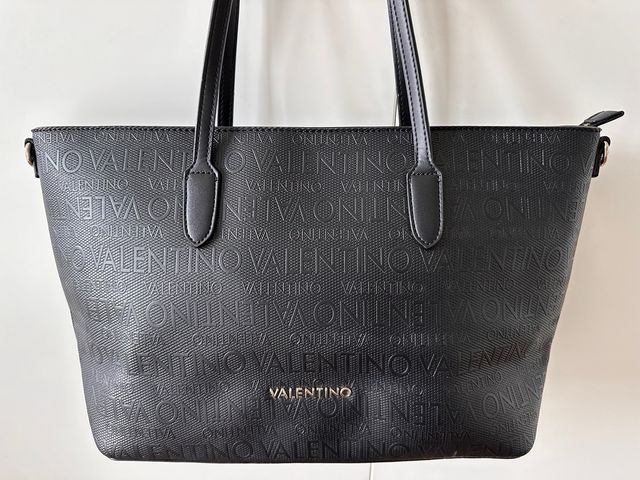 Bolsa preta Valentino