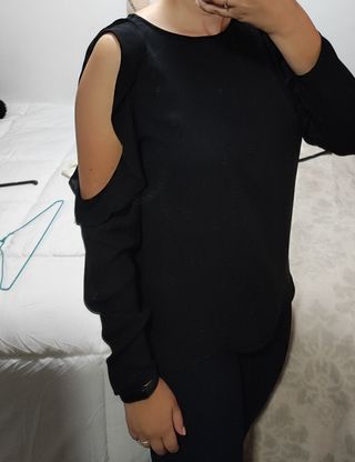 Blusa negra Pull & Bear