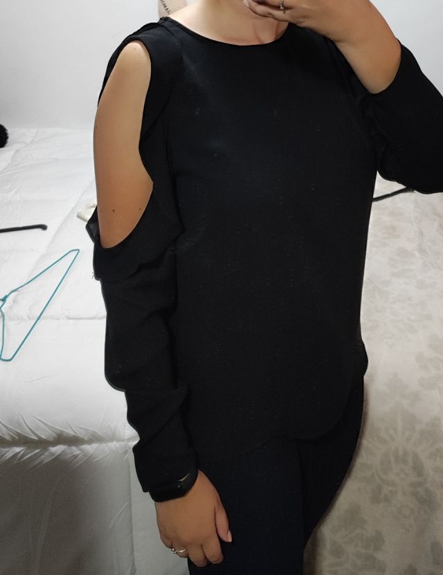 Blusa negra Pull & Bear
