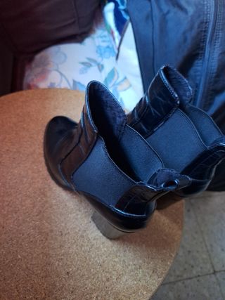 Botín piel negro tacón Bershka n 36