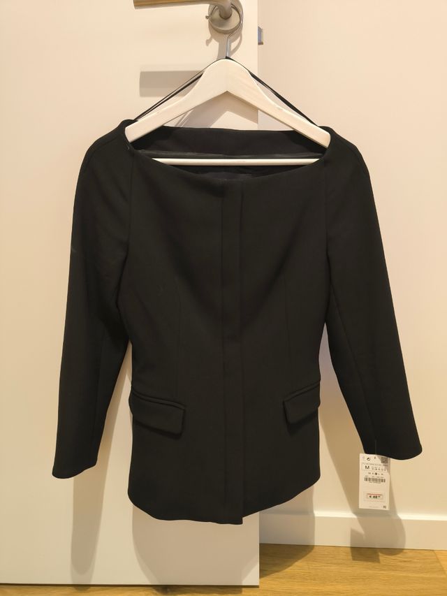 Chaqueta Zara cuello barco