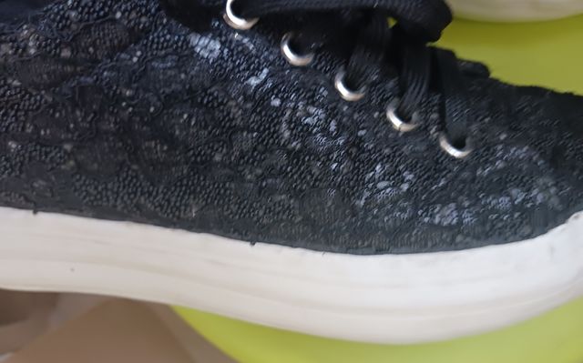 Sneakers in pizzo nere Guru