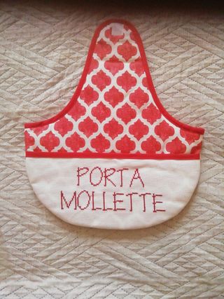 Porta mollette a punto croce