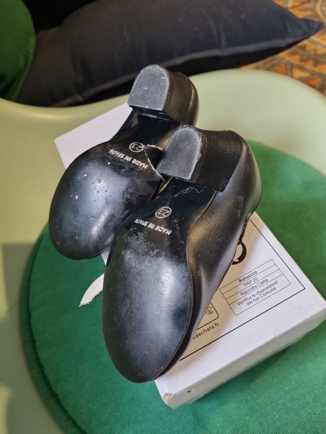 Zapatos sevillana 23