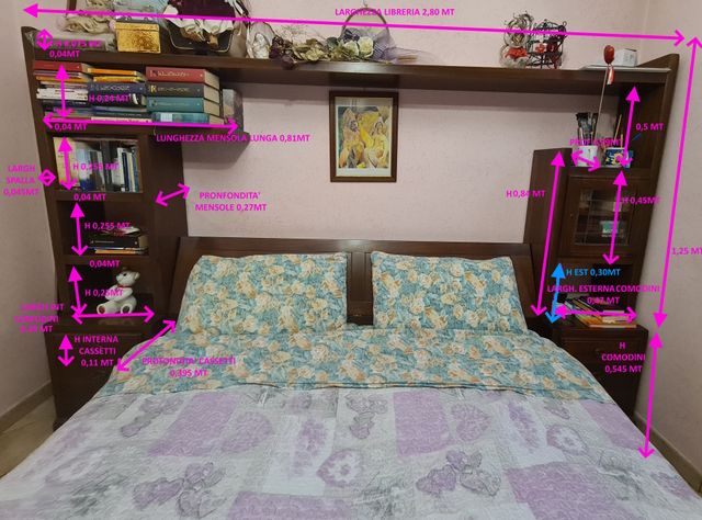 camera matrimoniale in noce, libreria,nascondiglio