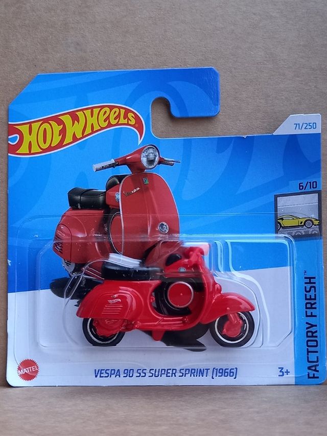 Hot wheels vespa