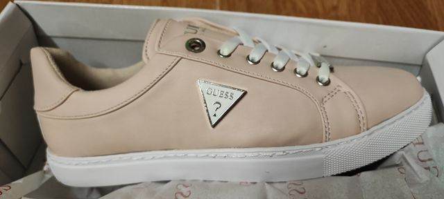 Zapatillas Guess rosa talla 38 