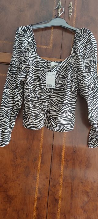 Blusa HM de estampado cebra