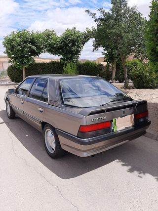 Renault 25  V6 turbo 1989