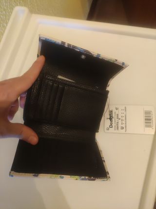 Monedero Desigual