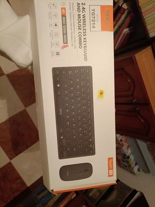 Teclado pequeño + ratón inalámbrico 