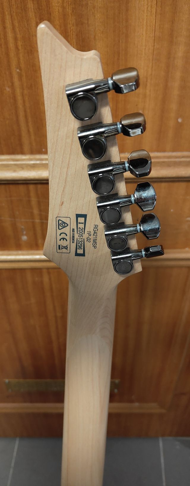 Ibanez RG421MSP como nova