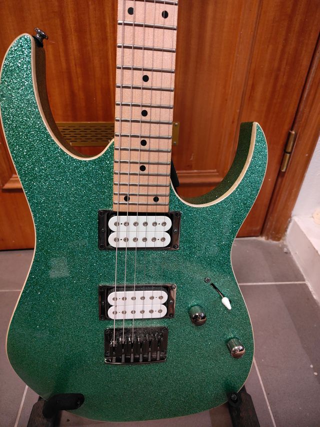 Ibanez RG421MSP como nova