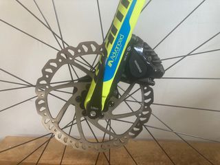 Bicicleta de carbono Giant