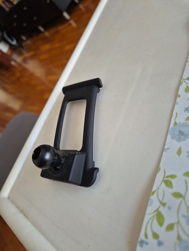 Audi Q3 soporte móvil integrado consola