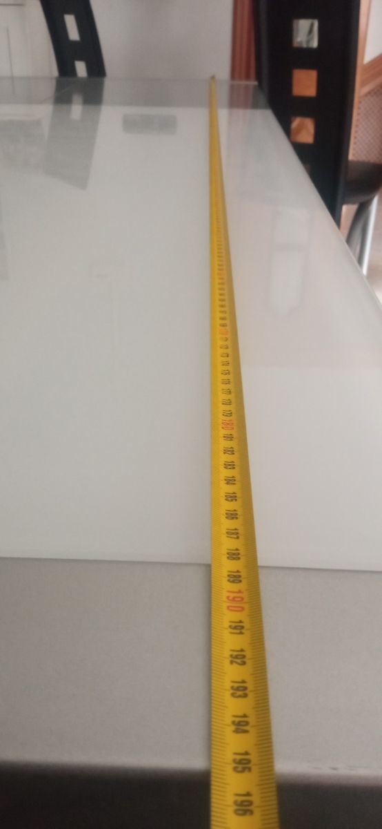 Mesa de salón/ comedor y 6 sillas