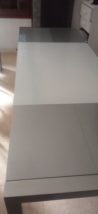 Mesa de salón/ comedor y 6 sillas