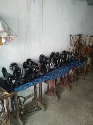 LOTE DE MAQUINAS DE COSER  ANTIGUAS REBAJADAS.