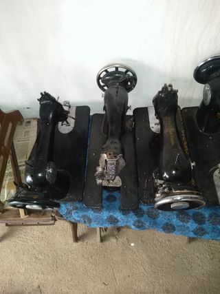 LOTE DE MAQUINAS DE COSER  ANTIGUAS REBAJADAS.