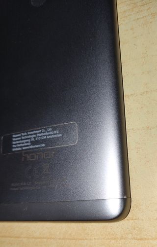 Honor 6X (con custodia e caricabatterie)