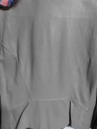 Cazadora cuero Zara Gris
