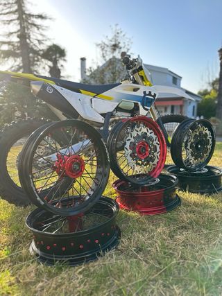 Llantas supermotard