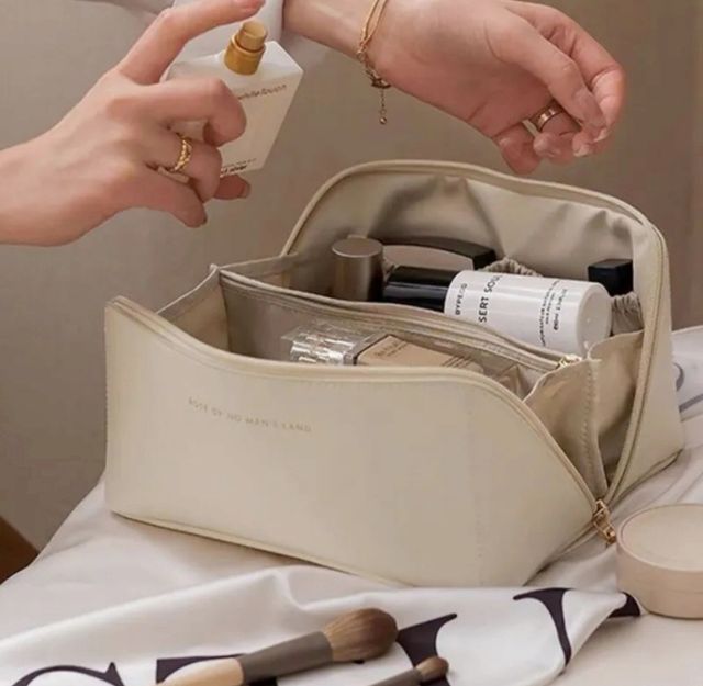 Estuche, bolso de maquillaje grande 😍