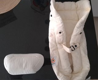 Mochila porteo + reductor ERGOBABY