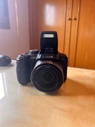 Cámara de fotos Lumix DMC-FZ45