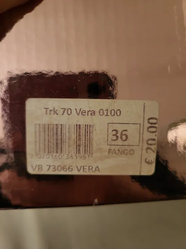 Tronchetti camoscio n. 36