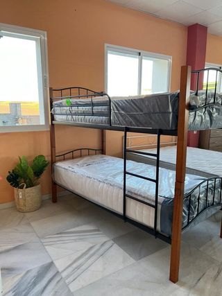 LITERA DE MADERA Y FORJA ROBUSTA Y NUEVA