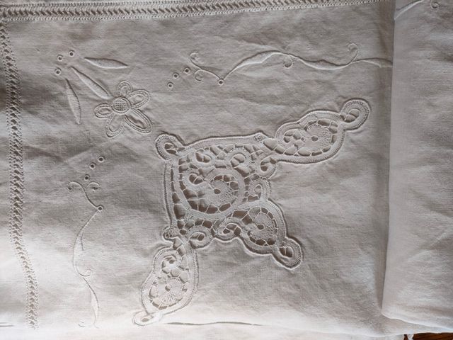Antico lenzuolo misto lino ricamato a ma