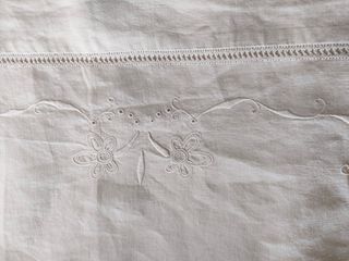 Antico lenzuolo misto lino ricamato a ma