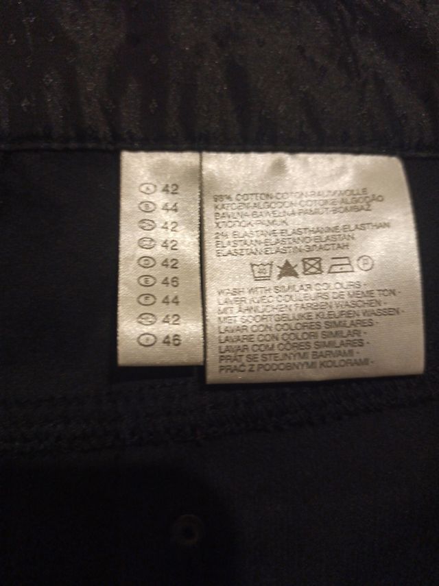 Falda pana fina,T 44-46 negra CA Jessica, nueva