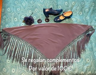 Falda Sevillana Azul y vestido blnaco crudo