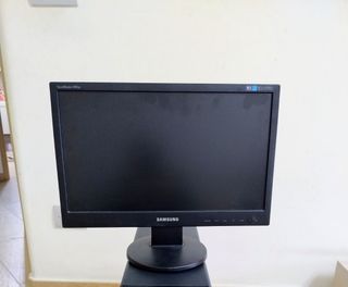 MONITOR SAMSUNG  18,5  POLLICI