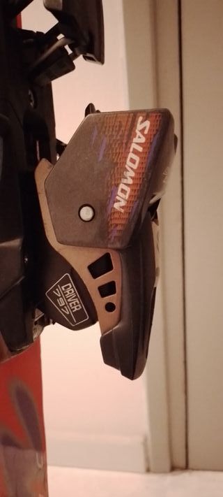 ESQUÍS ROSSIGNOL Y DYNASTAR.