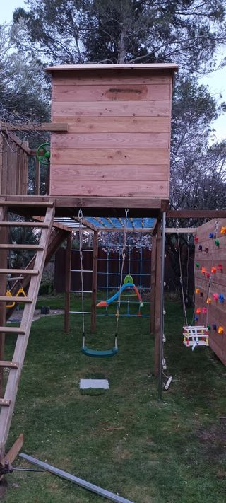 PARQUE INFANTIL ESCALERA DE MONOS INSTALADO 