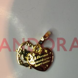 Charm corazón colgante carroza ceni