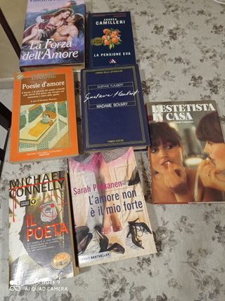Set di libri come in foto 7 libri